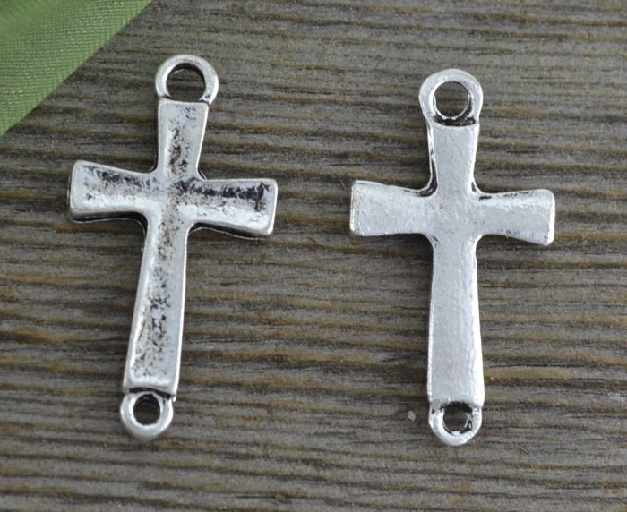 31260  Element ozdobny łącznik krzyżyk w kolorze srebra