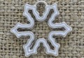 ś07288 Zawieszka emaliowana płarek śniegu 22*24mm w kolorze srebrnym