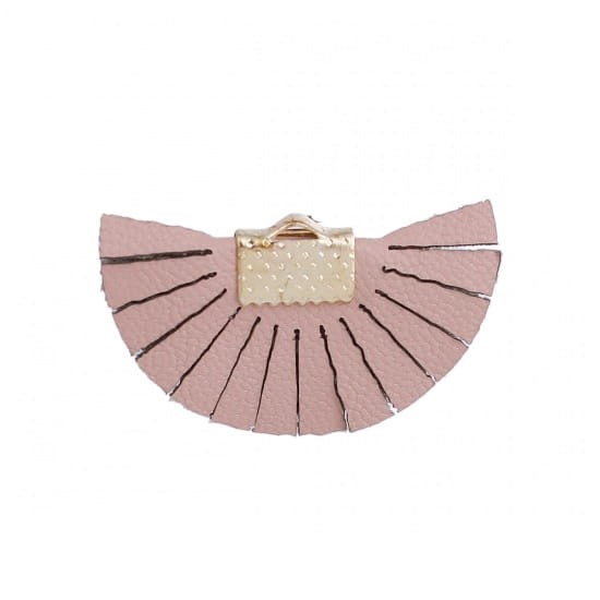 [207238] Zawieszka frędzel ze sztucznej skóry półkole pudrowo różowy