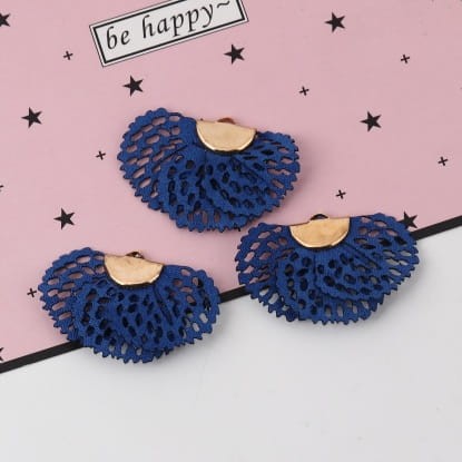 [207245] Zawieszka ze sztucznej skóry półkole chabrowa