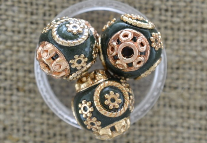 09761 Koralik ozdobny indyjski 15mm zielony