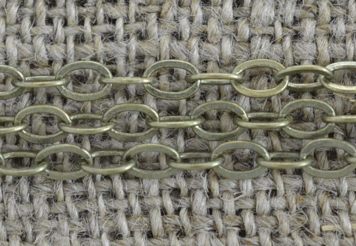 11156 Łańcuszek 4,3*3mm w kolorze brązu