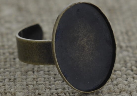 [10336] Klasyczna baza pierścionka w kolorze brązu na kaboszon 18*13mm