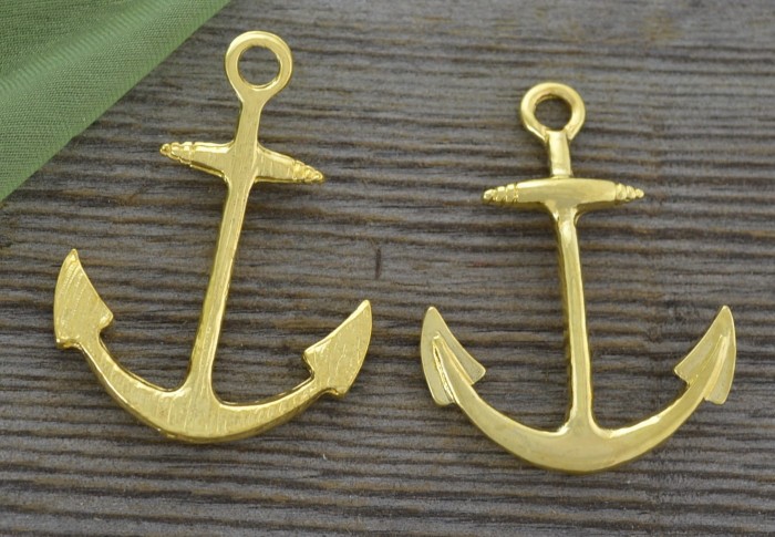 21218 Element ozdobny łącznik kotwica w kolorze złota