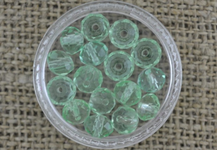 901138 Koralik fasetowany oponka 6mm seledynowa 12szt