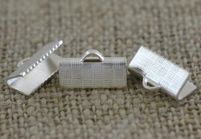 [57150] Końcówka wstążki w kolorze srebrnym 13*6mm