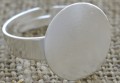 50343 Klasyczna baza pierścionka w kolorze srebra z tarczą 15mm