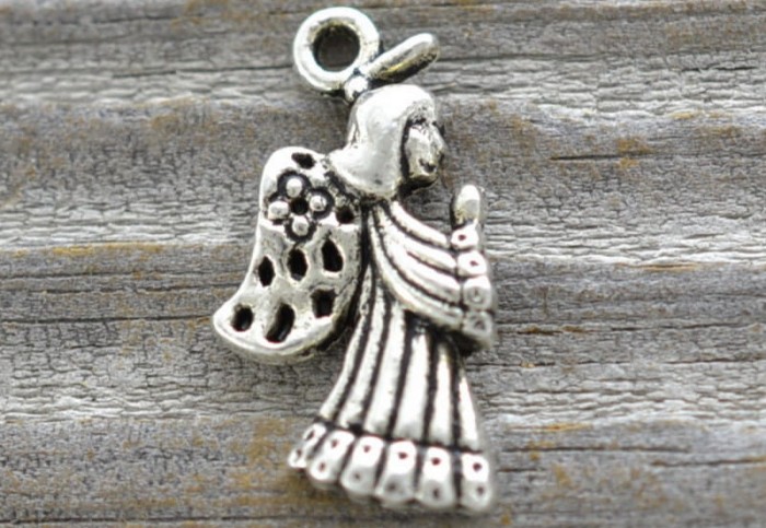 ś07182 Zawieszka aniołek 22*12mm w kolorze srebrnym 2szt