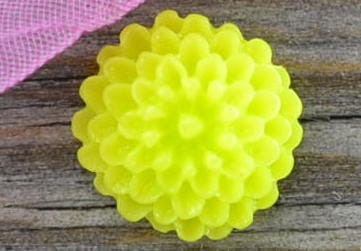 80244 Kaboszon kwiatowy dalia limonkowa 3szt