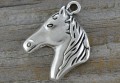 307352 Zawieszka mała głowa konia w kolorze srebra 2szt