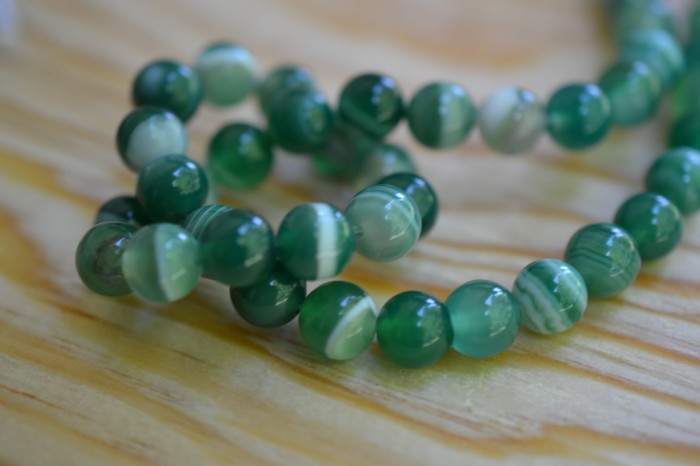 240202 Kamień naturalny agat kula 16mm zielona