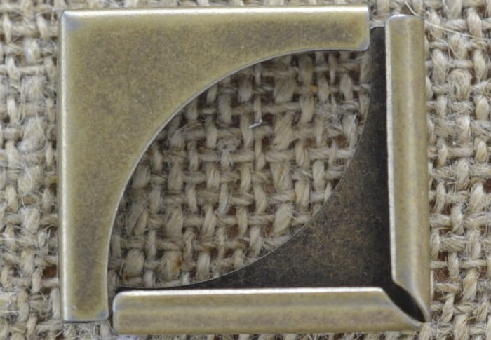 k0501 Narożnik do książki w kolorze brązu 20*20mm 4szt