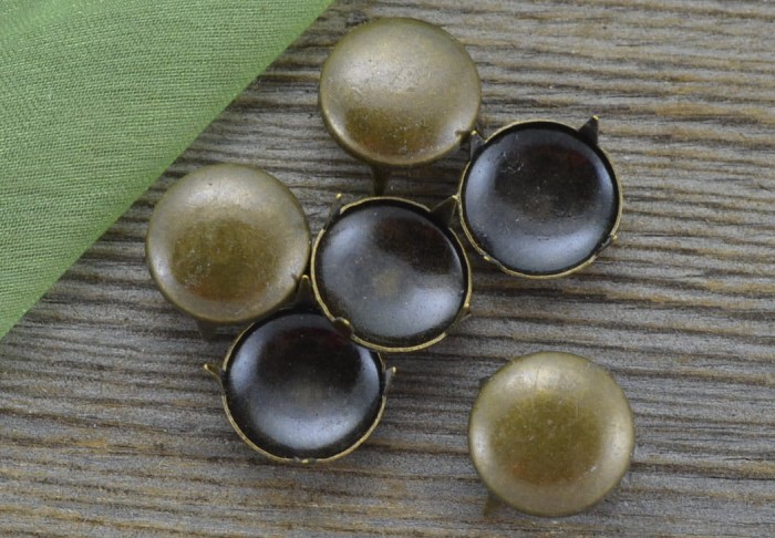 550140 Ćwieki okrągłe 12mm w kolorze brązowym 