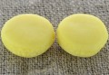 802395 Kaboszon z żywicy ciasteczko markiza 25*11mm cytrynowe