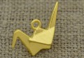[207156] Zawieszka mała ptak origami w kolorze złotym