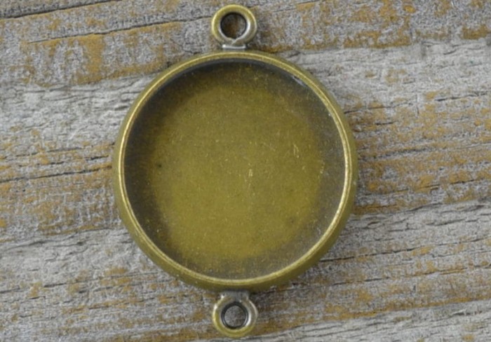 101149 Klasyczna baza medalionu łącznik w kolorze brązu na kaboszon 14mm