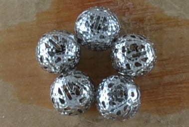  {39101} Koralik ozdobny ażurowy w kolorze cimnego srebra 10mm 10szt