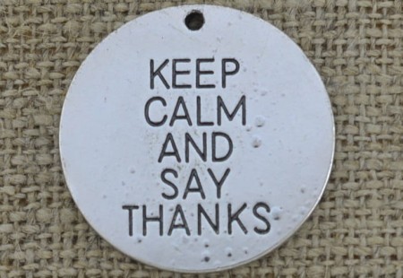 [307503] Zawieszka "KEEP CALM AND SAY THANKS" kolor srebrny 