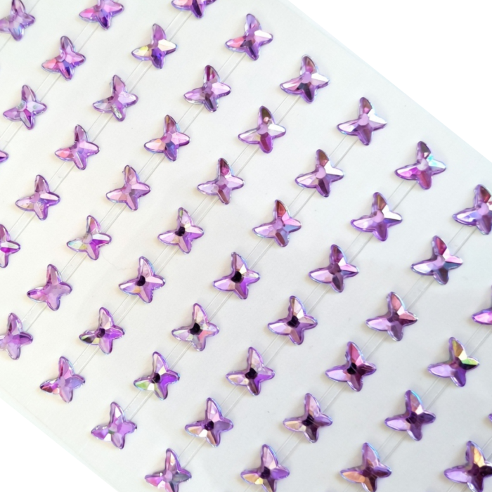 [553109] Kryształki opalizujące motylki liliowe 133 sztuk