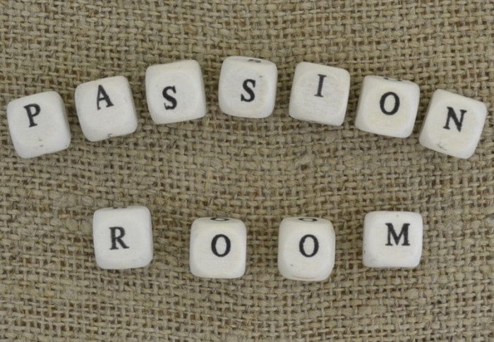  [70302] Koraliki drewniane literki 10 sztuk