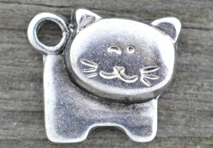 307165 Zawieszka mała kotek płaski w kolorze srebra 3szt