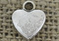 307330 Zawieszka mała serduszko w kolorze srebrnym