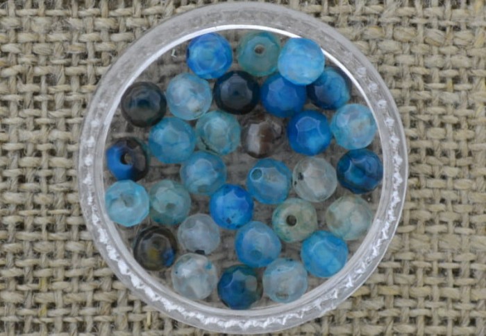 [240219] Kamień naturalny agat fasetowany 4mm niebieski