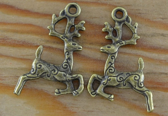 {ś0732} Zawieszka renifer we wzorki w kolorze brązu 3szt