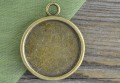 10147 Klasyczna baza medalionu w kolorze brązu na kaboszon 20mm