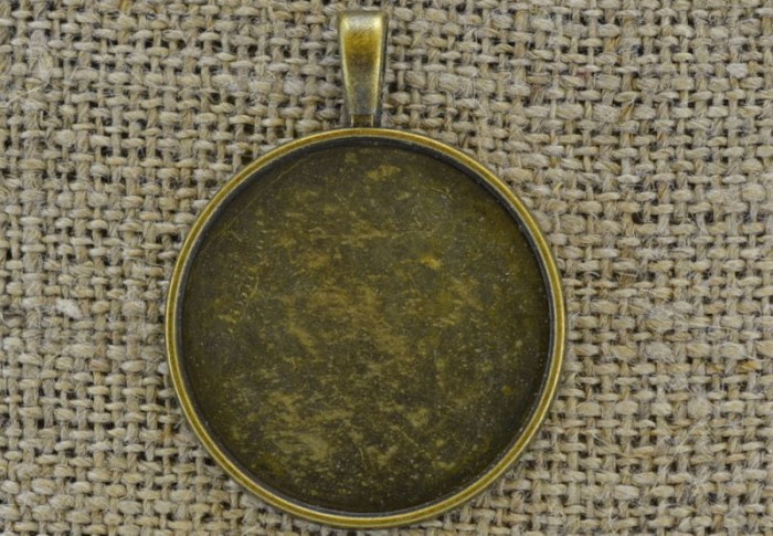 101171 Klasyczna baza medalionu w kolorze brązu na kaboszon 30mm