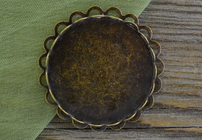 10171 Ozdobna baza medalionu w kolorze brązu na kaboszon 25mm