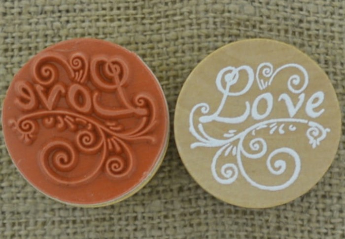  [73559] Stempel okrągły z napisem "Love" 30mm