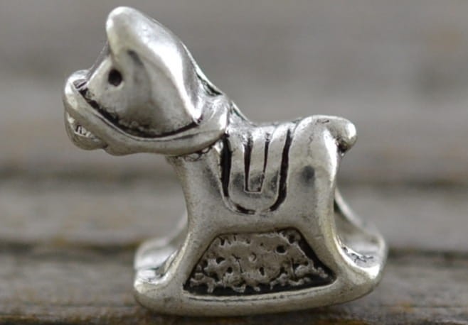 312112 Koralik modułowy konik na biegunach w kolorze srebrnym