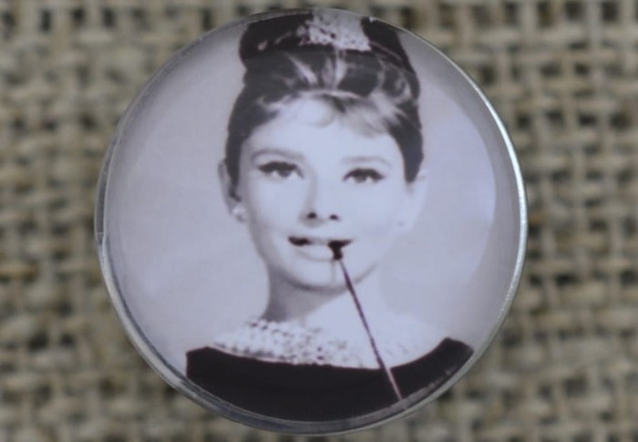 31829 Nap z kaboszonem z obrazkiem Audrey Hepburn 18mm