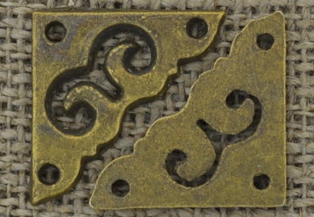 [k0513] Narożnik do książki w kolorze brązu 20*20mm