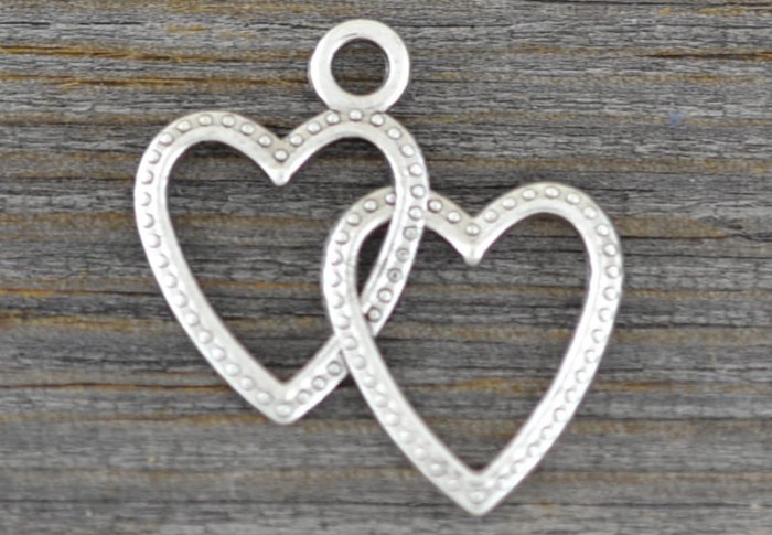 307186 Zawieszka mała dwa serca w kolorze srebra 4szt 