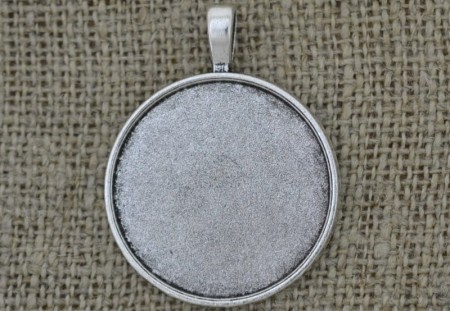 [50126] Baza medalionu w kolorze srebra na kaboszon 30mm