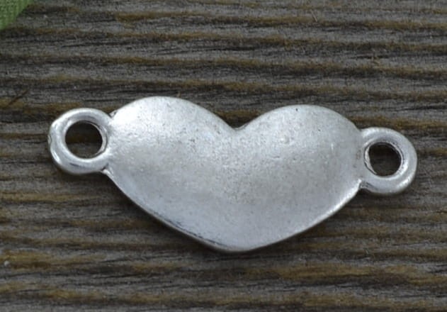 31278 Element ozdobny łącznik serduszko w kolorze srebra