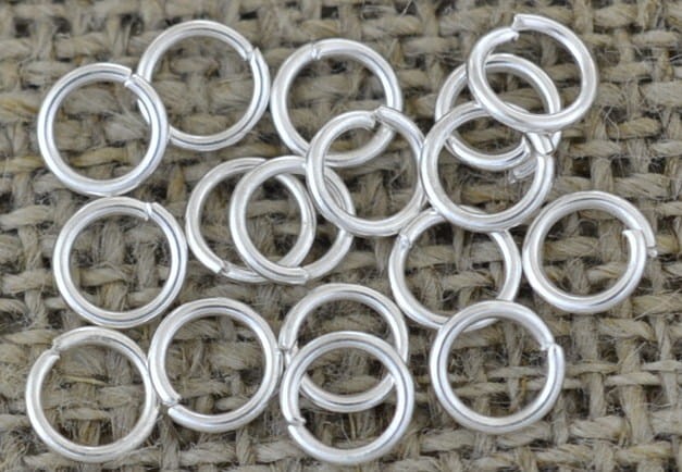 301019 Ogniwka otwarte okrągłe 5mm w kolorze srebrnym 180szt