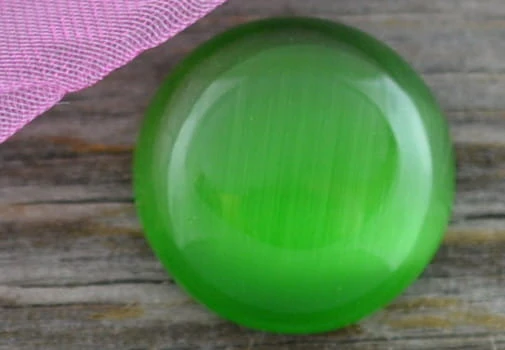 046109 Kaboszon szklany kocie oko 14mm zielony 2szt
