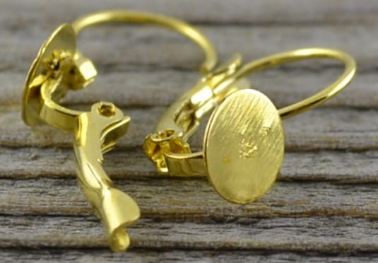 20401 Klasyczna baza kolczyka na biglu angielskim na kaboszon 8mm