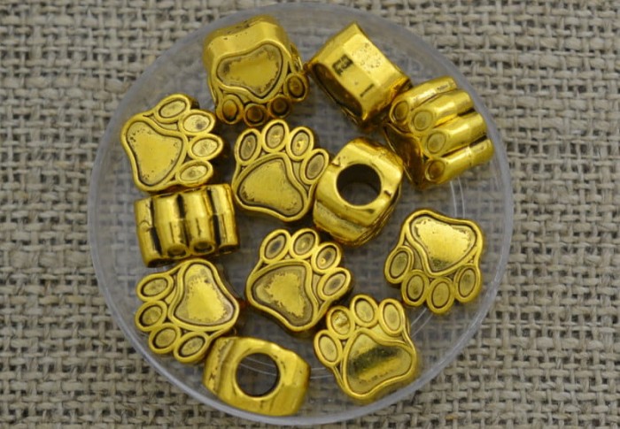 [212109] Koralik modułowy łapa w kolorze złotym