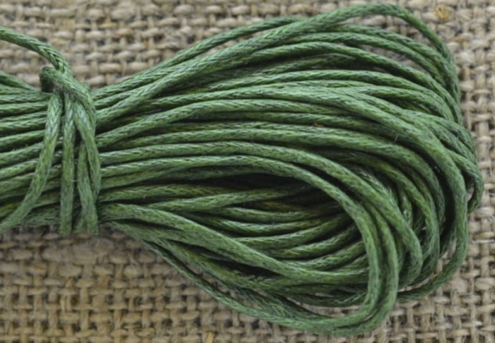  71727 Sznurek woskowany zielony ciemny 1mm 7 metrów