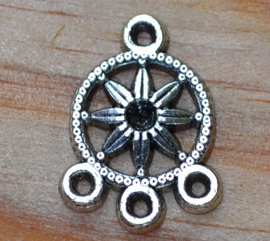 Łącznik ozdobny z gwiazdką