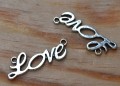 Łącznik ozdobny z napisem "LOVE" srebro