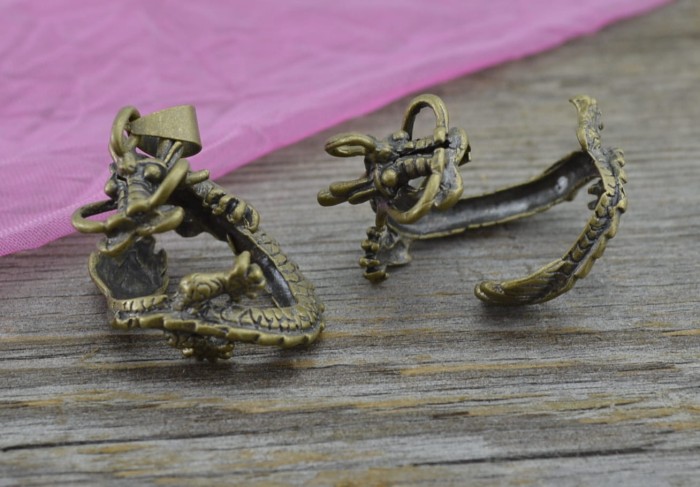 11264 Element ozdobny na koralik smok w kolorze brązu