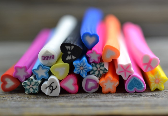 550155 Patyczek fimo serduszka i kwiatuszki 2szt 