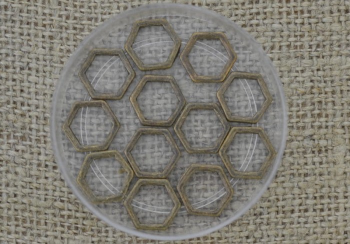 Element ozdobny sześciokąt kolor brąz 2szt