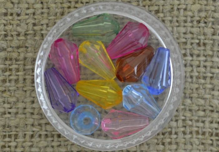 Koralik akrylowy kropla 10*6mm mix 40szt