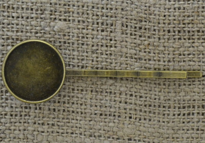 [10529] Klasyczna baza wsuwki w kolorze brązu na kaboszon 18mm